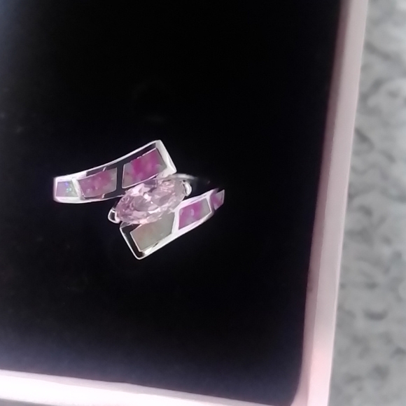 Ring - Picture 6 of 7